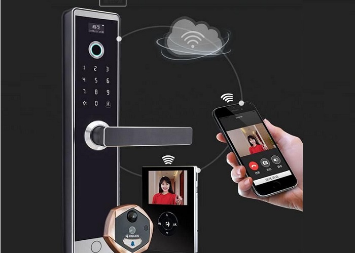 Khoa-dien-tu-thong-minh-so-voi-khoa-truyen-thong-loai-nao-tot-hon-cho-nhu-cau-cua-ban